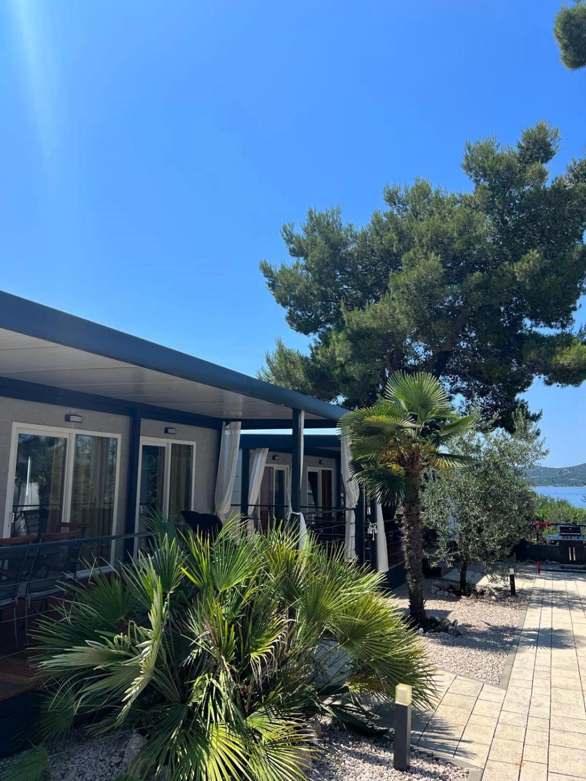 Dalmaris Camp - Prestige Mobile Homes Biograd Na Moru Exterior photo