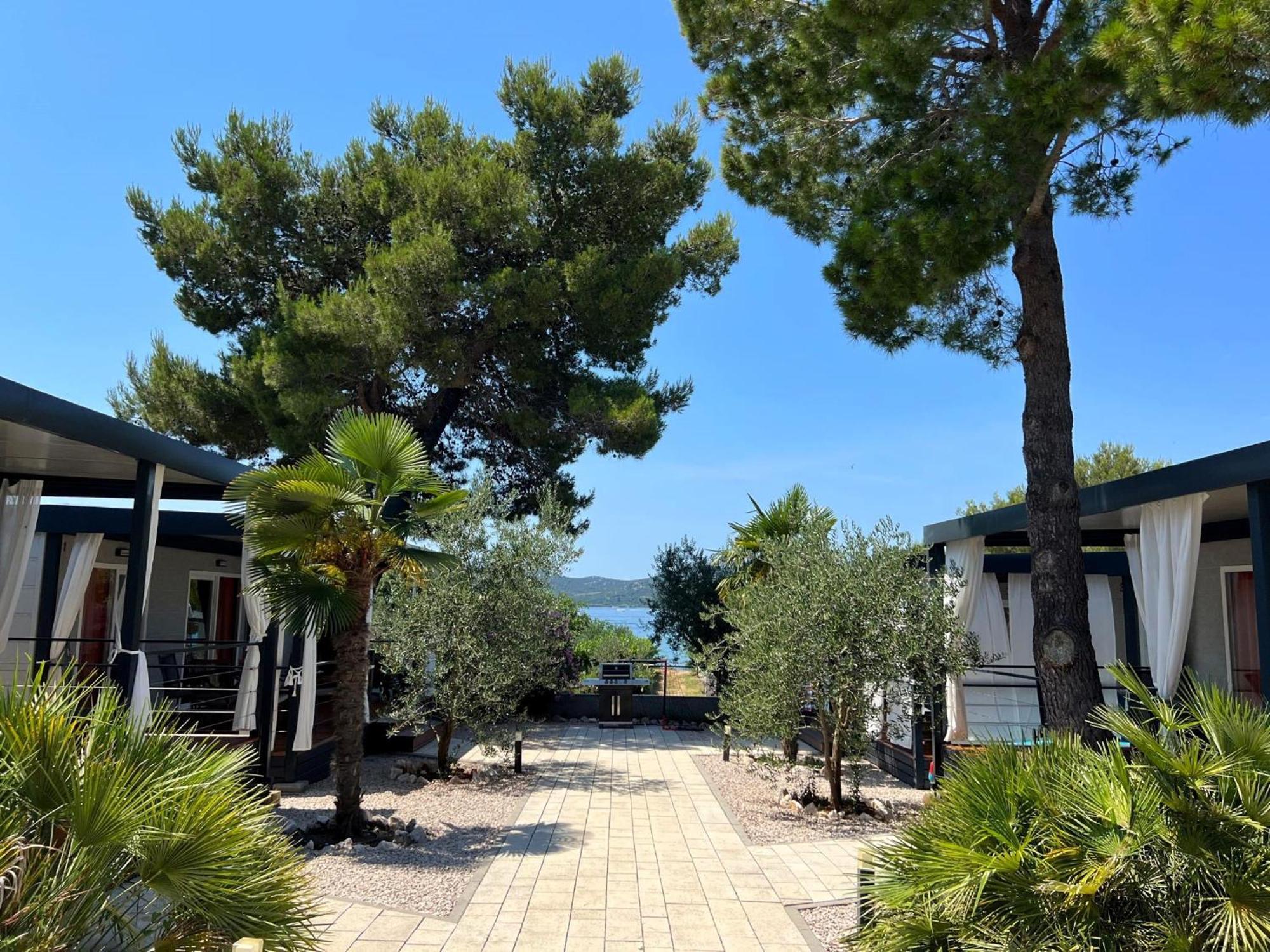 Dalmaris Camp - Prestige Mobile Homes Biograd Na Moru Exterior photo